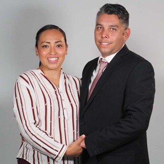 Luis Jesús Gutiérrez Ceballos y Gabriela Cabezas Ríos, anfitriones del betel de Uruétaro